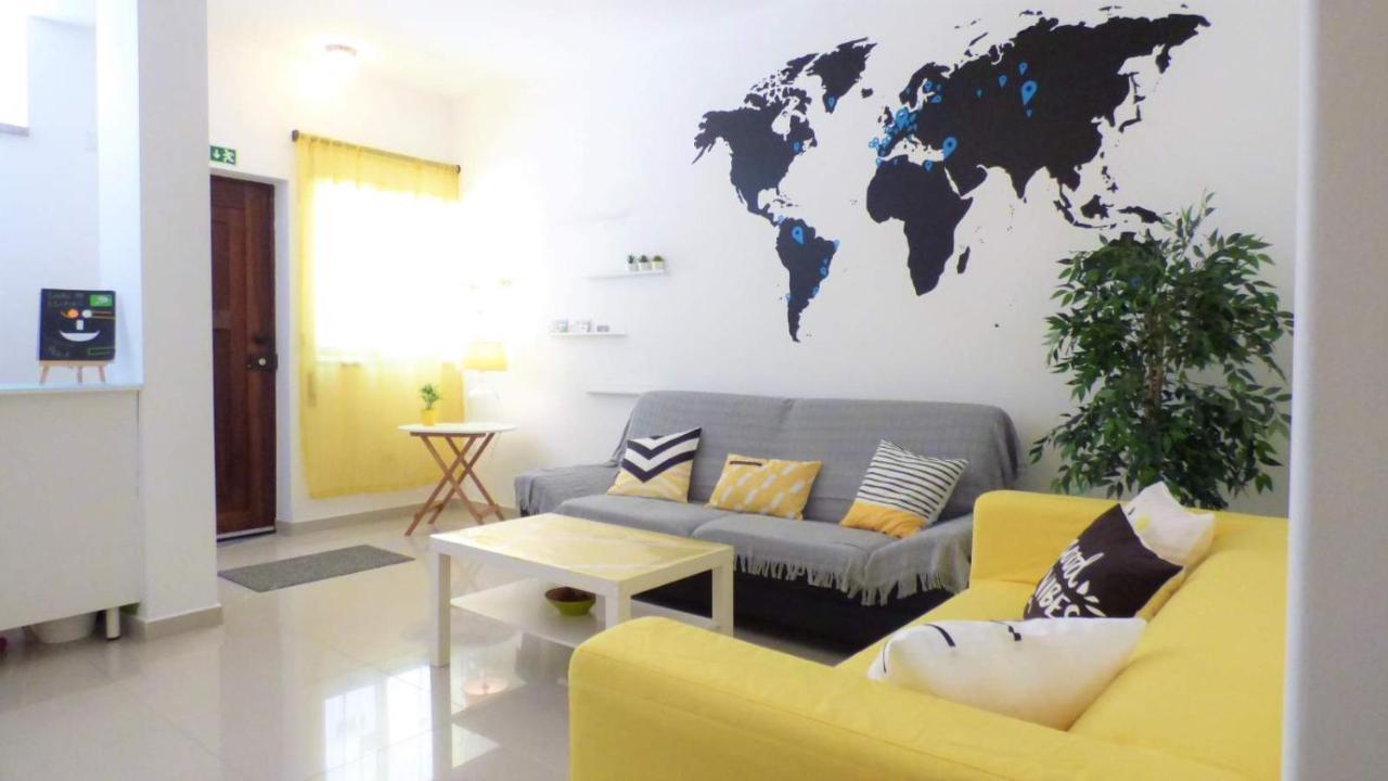 D Wan Guest House Peniche Exterior photo